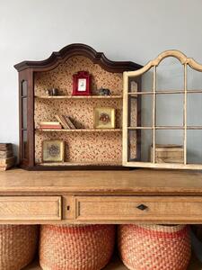 Vitrine à pans coupés XIXème noyer 