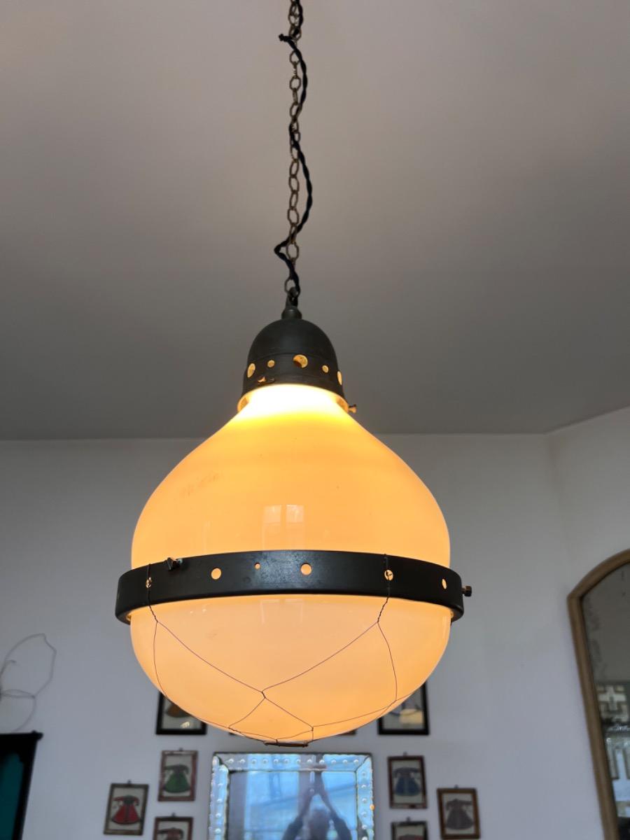 Opaline and bronze pendant light 