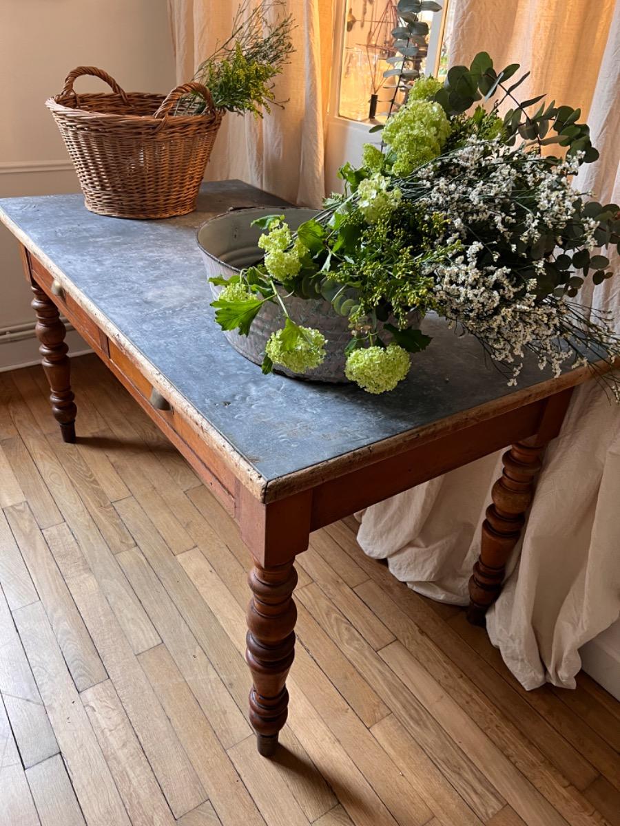 Florist’s table / zinc top