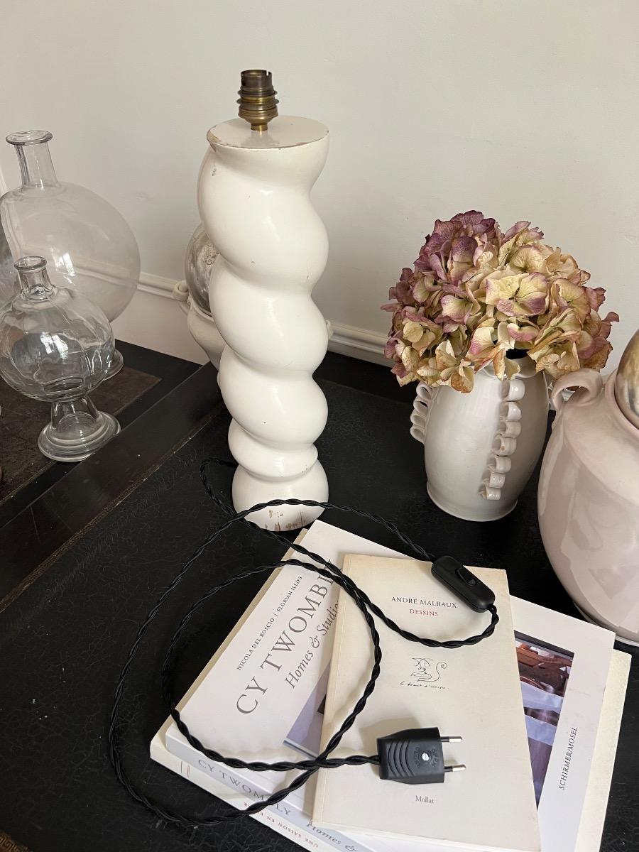 Lampe colonne torsadée 