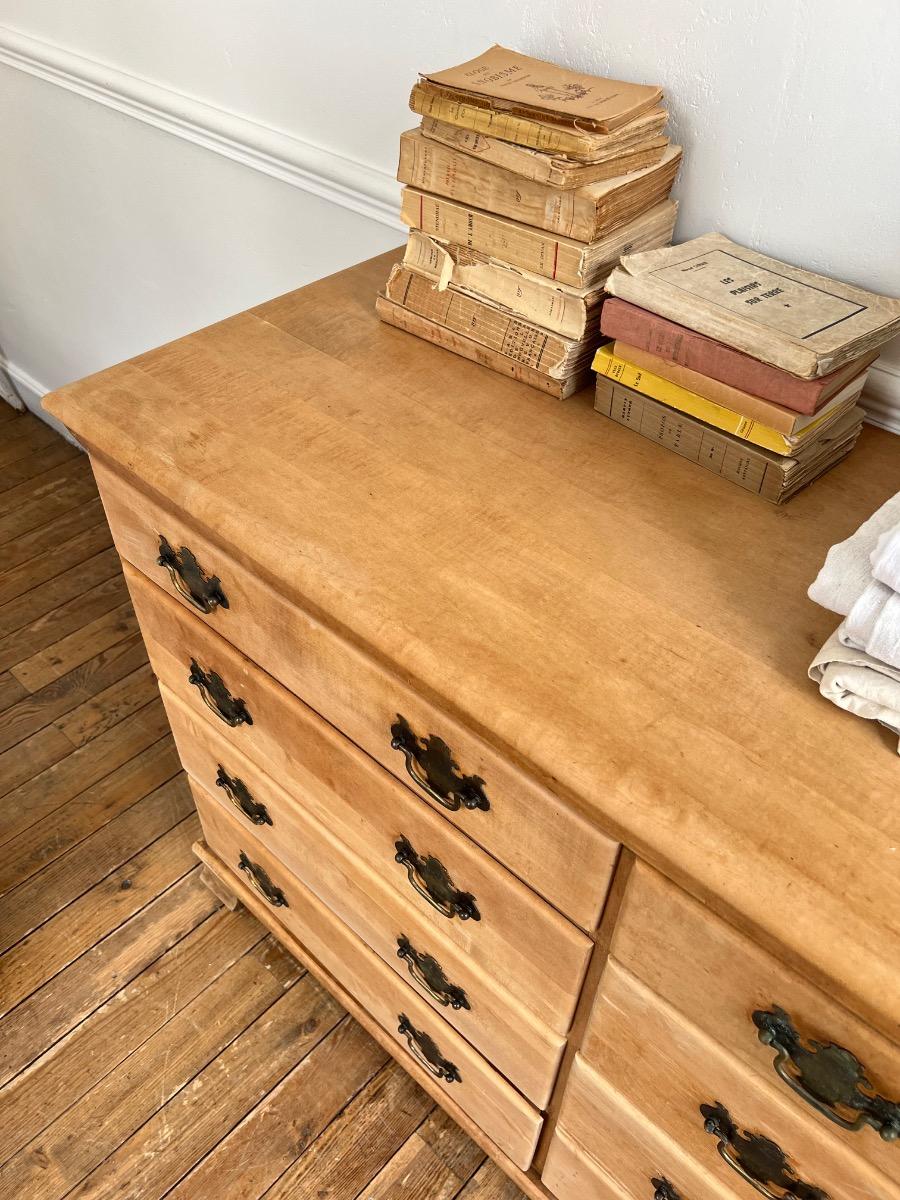 Commode double attributs laiton