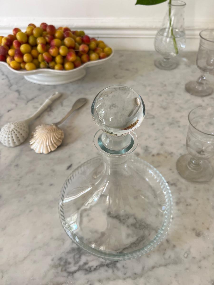 Carafe à décanter verre ciselé 1940