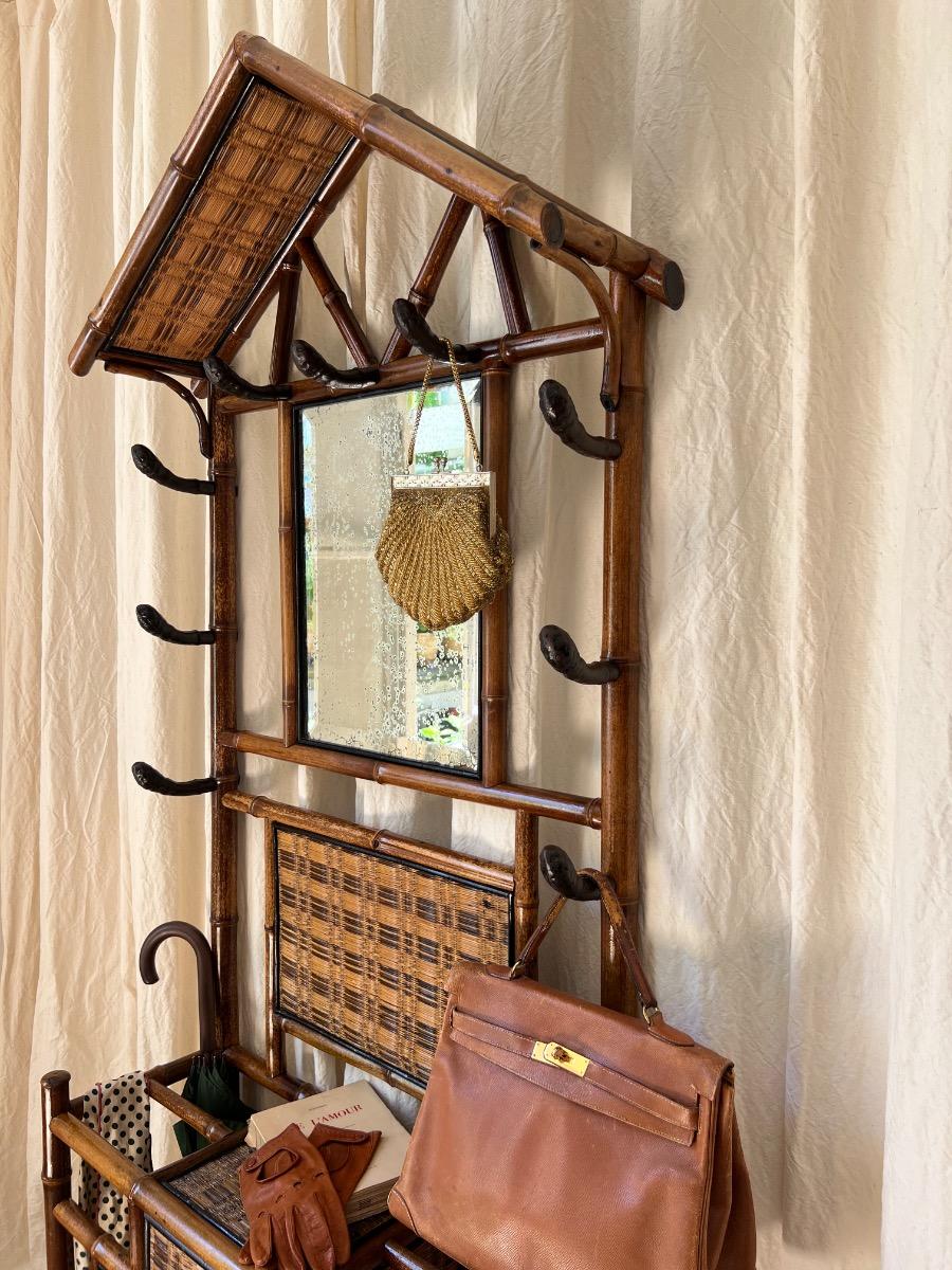 Vestiaire bambou rotin 1880