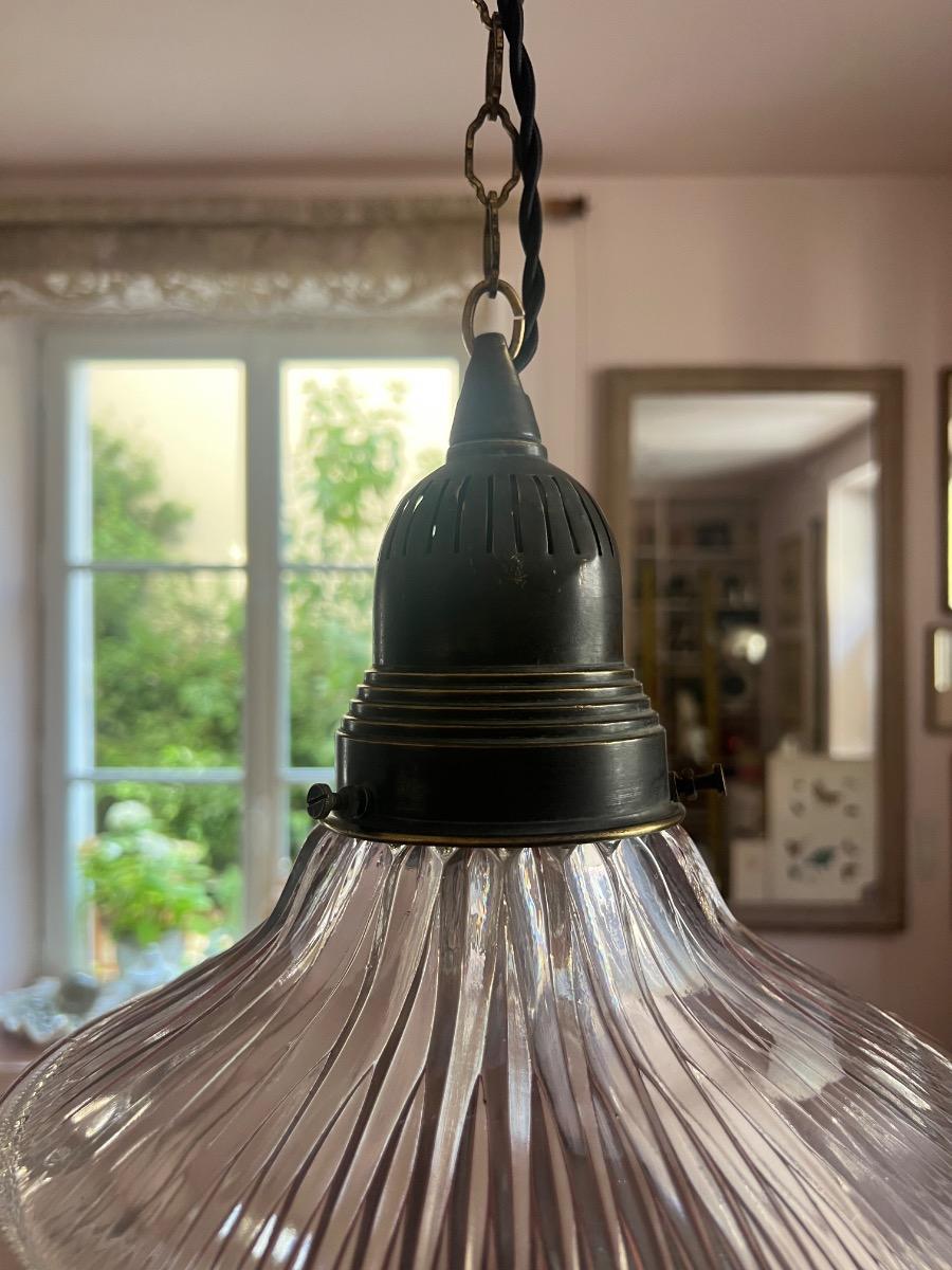 Suspension Holophane monture laiton 1930