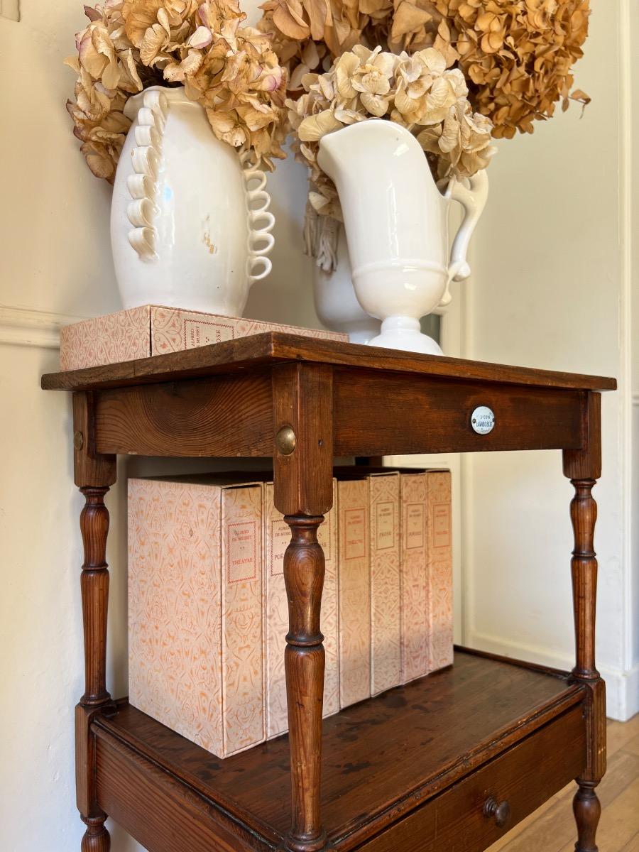 Meuble d’appoint sapin 1920