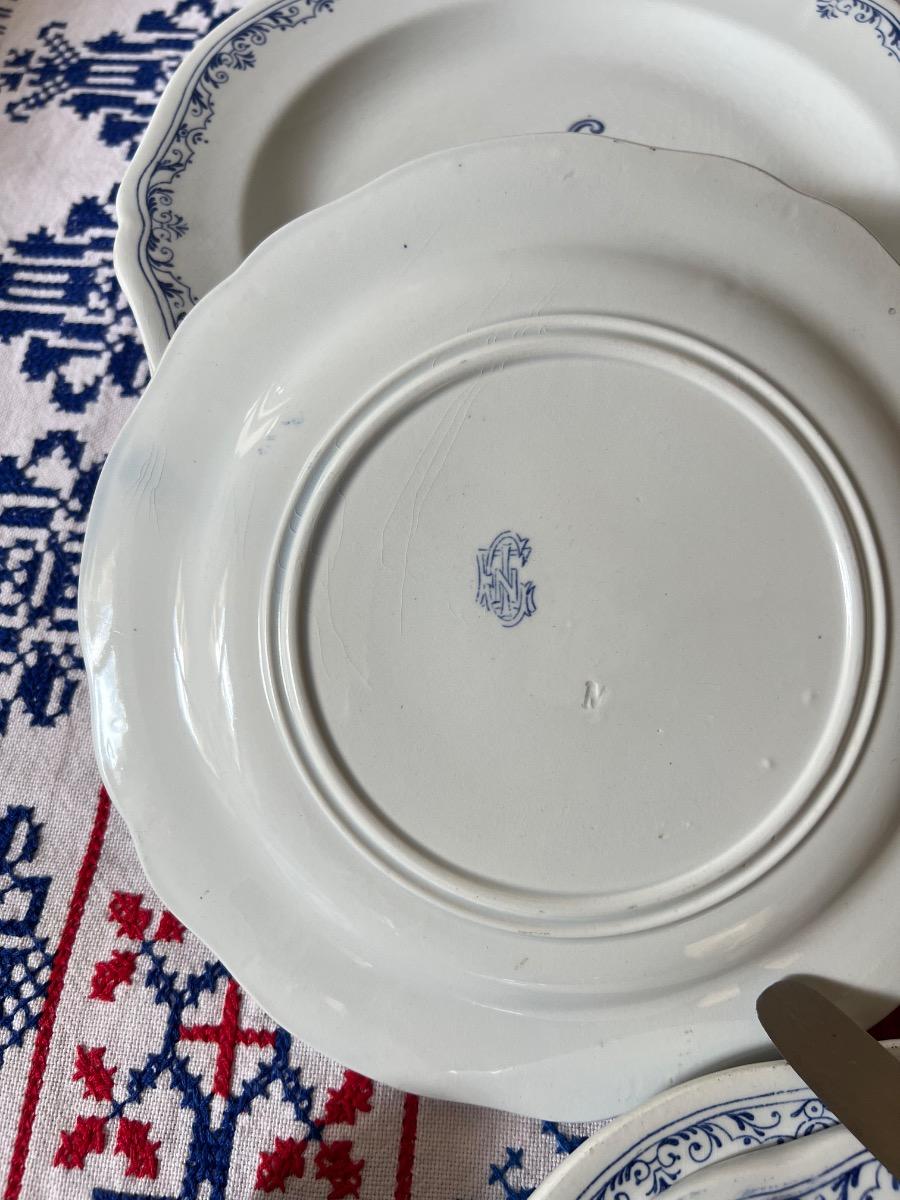 Service vaisselle GIEN monogramme 1930