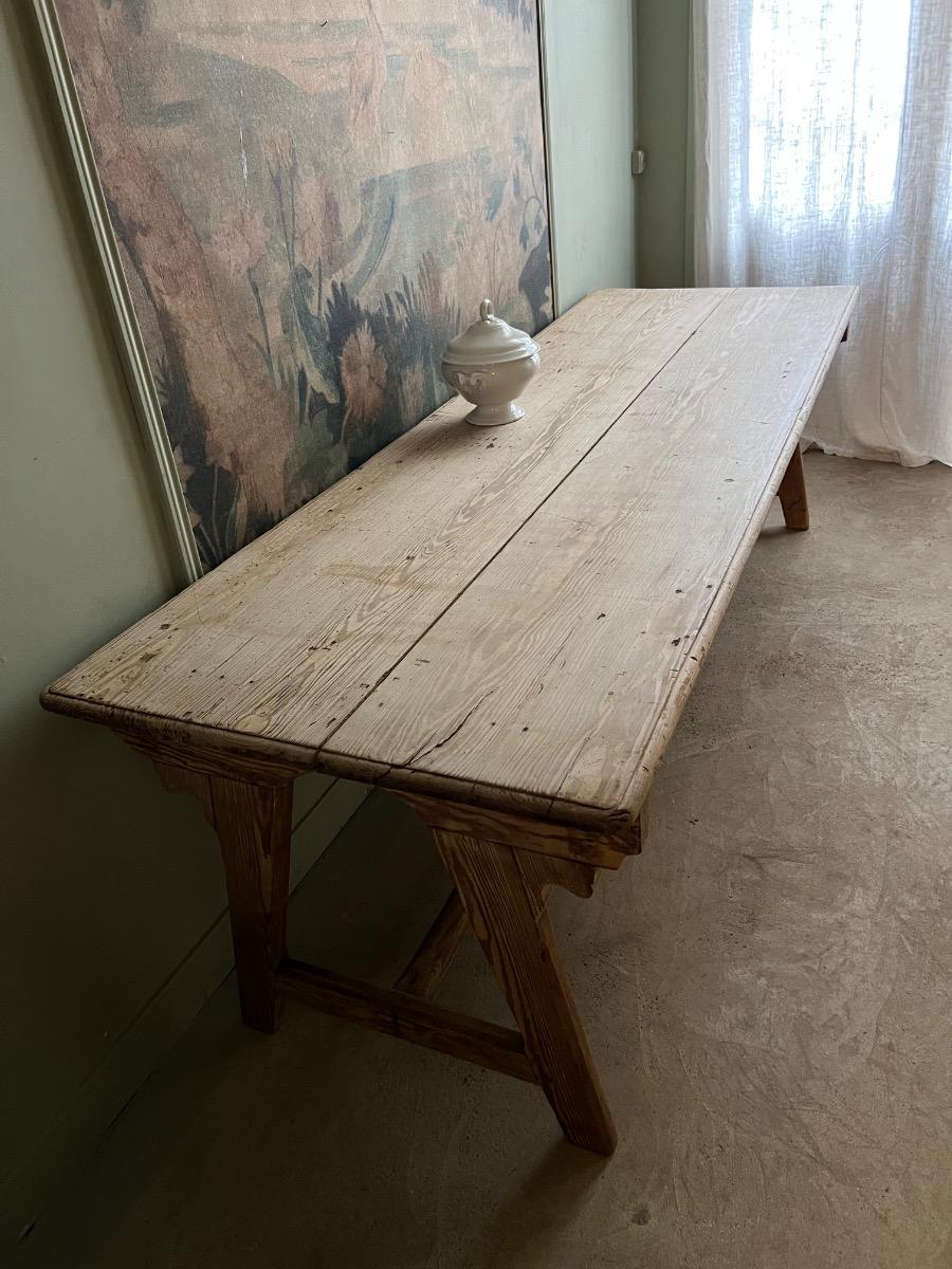 Grande table XIXème sapin, 6 tiroirs
