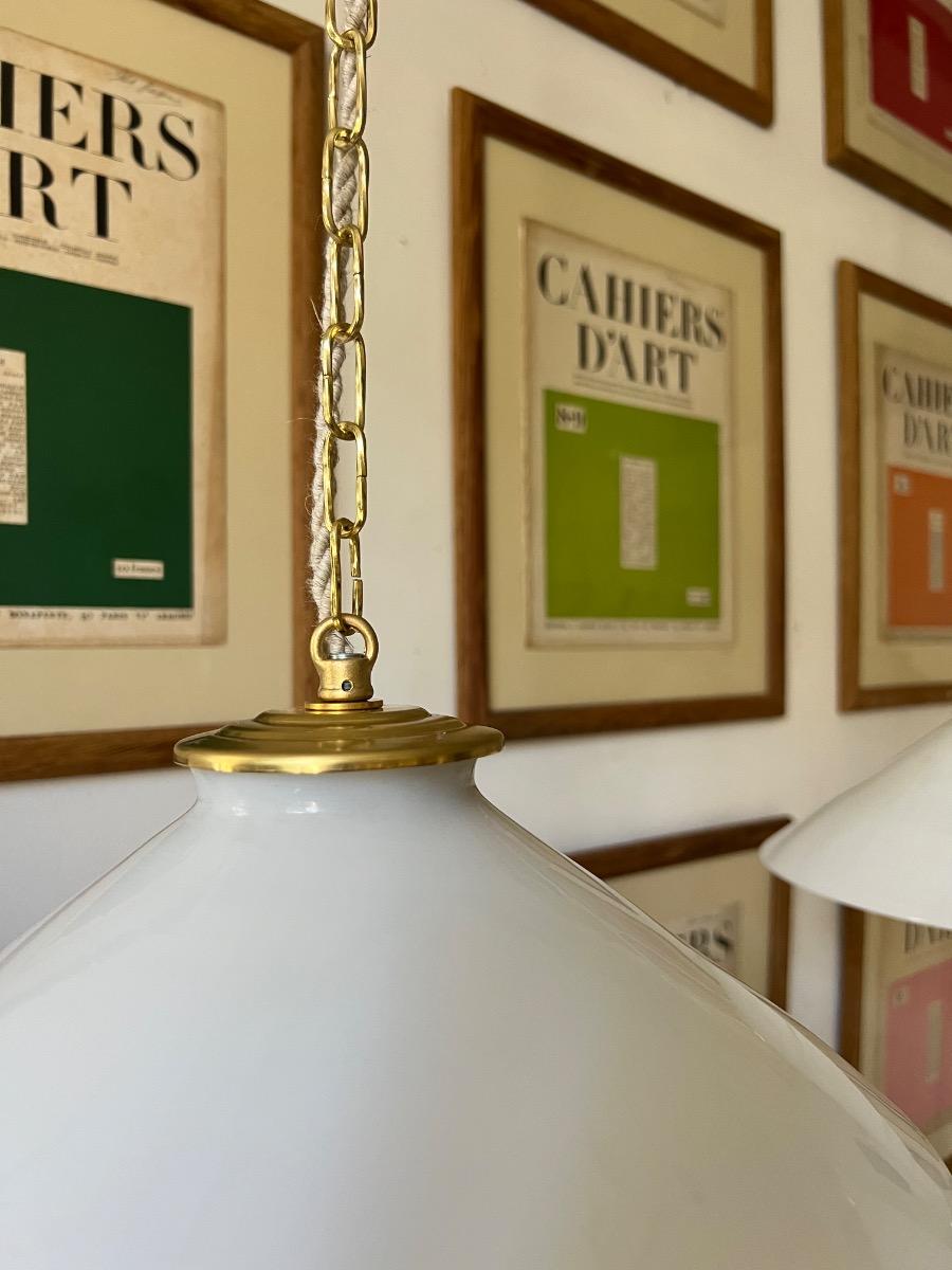 Suite de 4 suspensions opaline laiton 1930