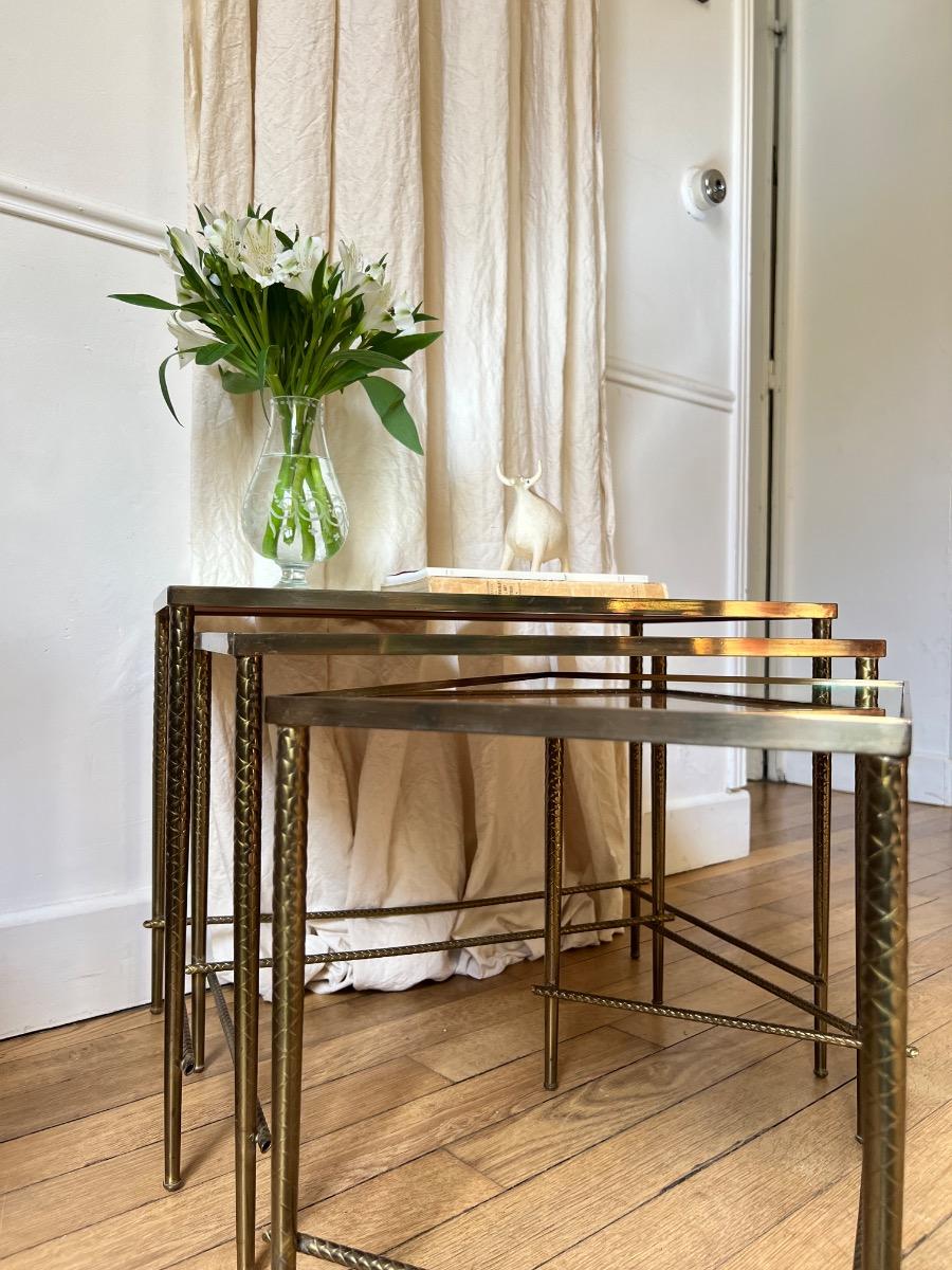 3 tables gigognes laiton miroir 1950