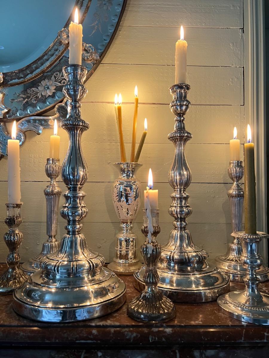 Paire de grands bougeoirs métal argenté 1940