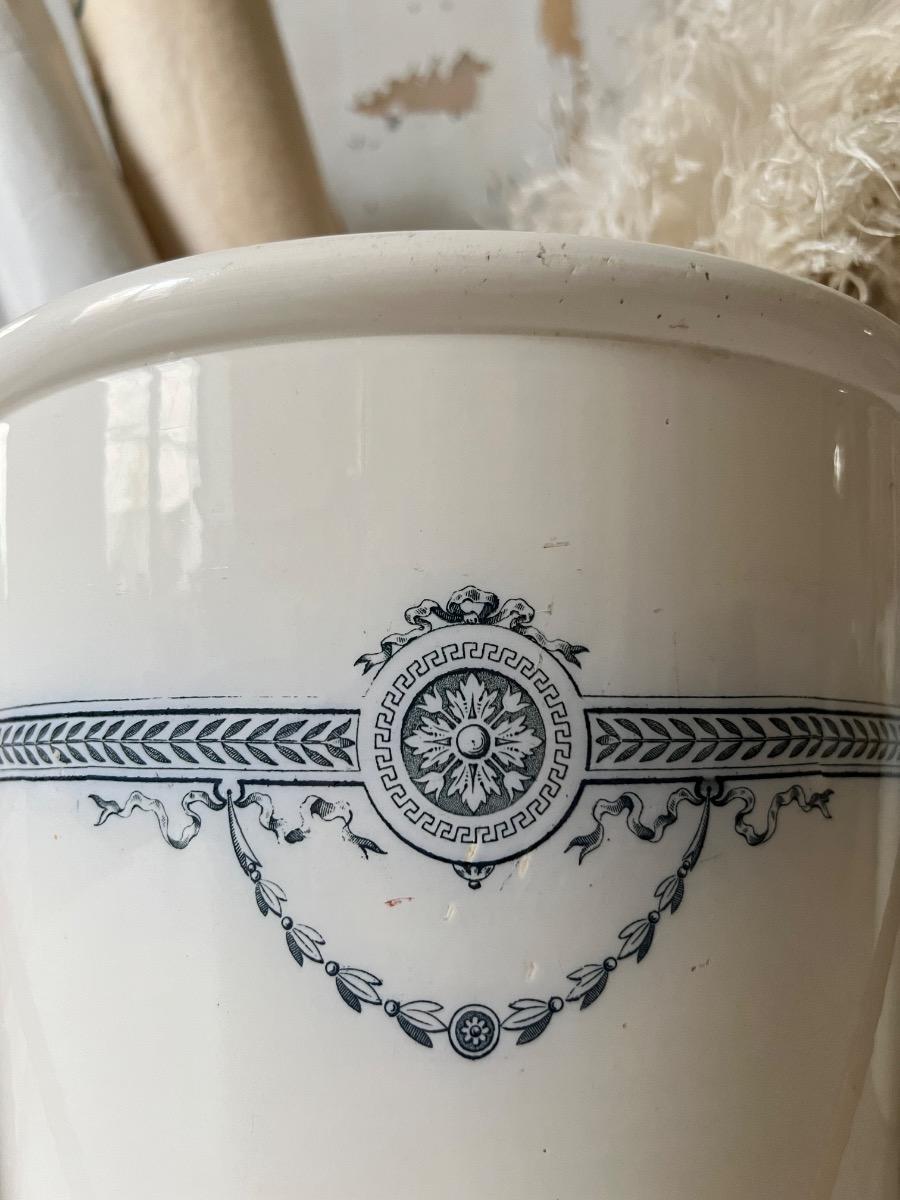 Seau faïence et rotin 1900