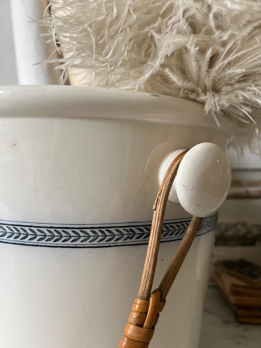 Seau faïence et rotin 1900