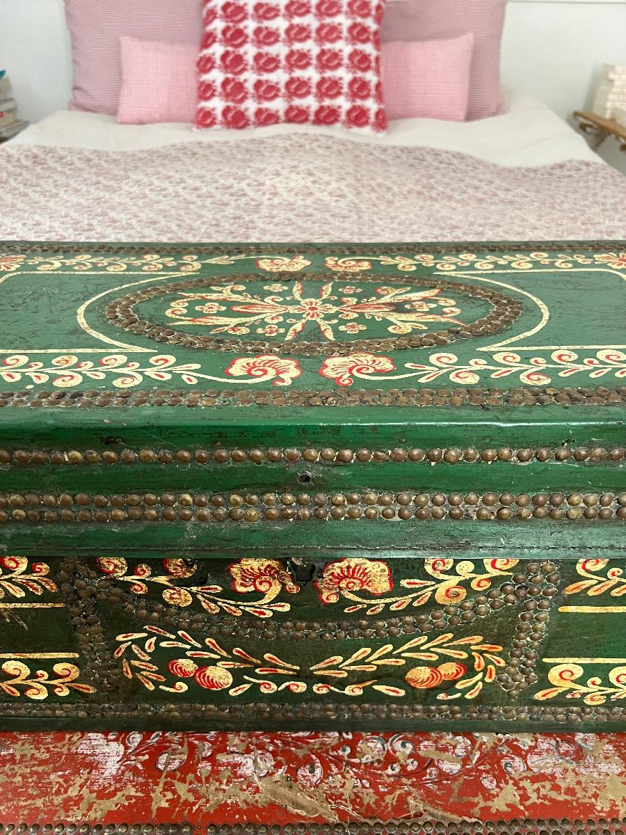 Malle de voyage XIXème cuir et carton peints