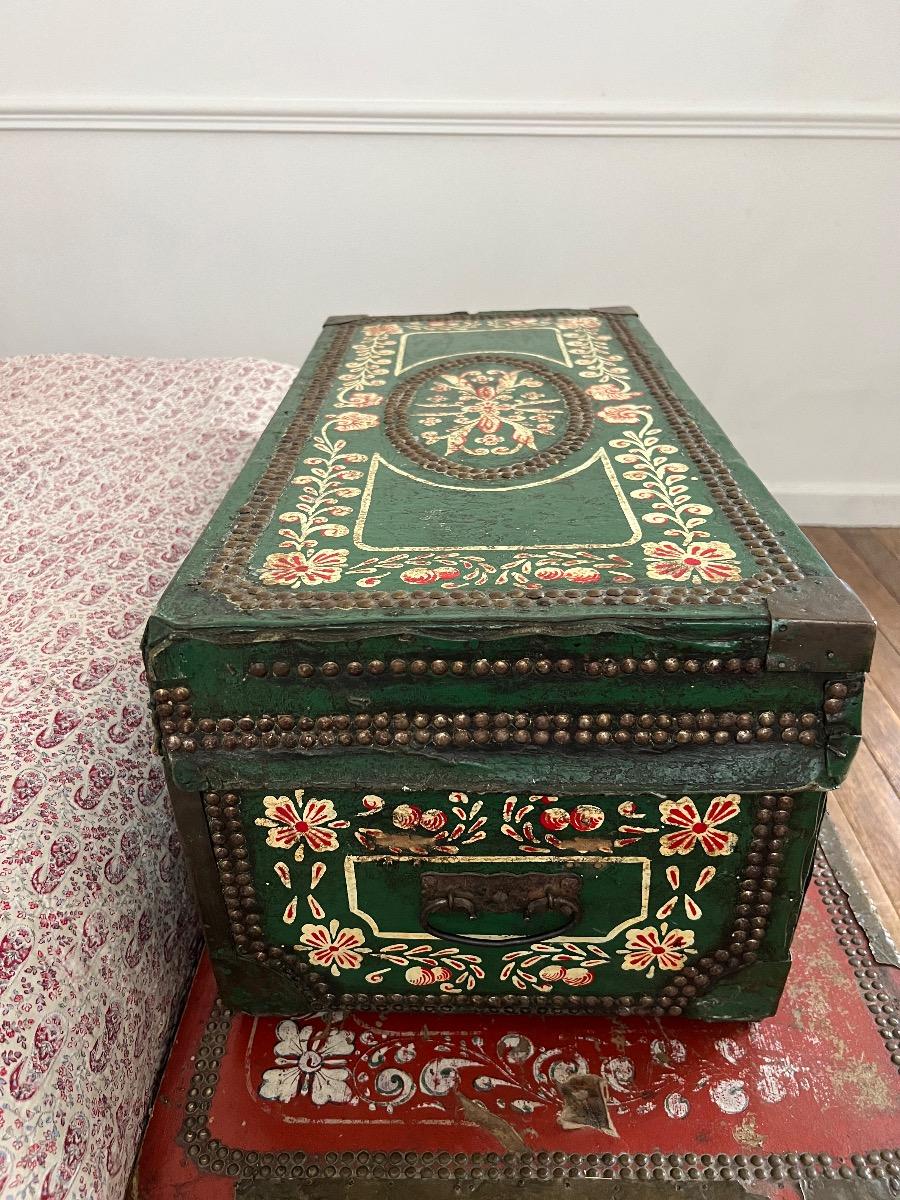 Malle de voyage XIXème cuir et carton peints