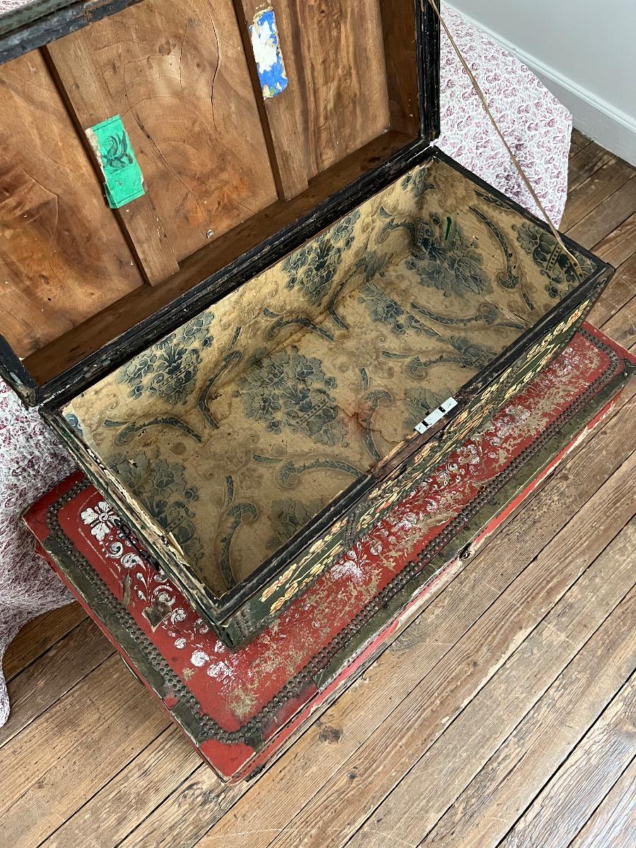 Malle de voyage XIXème cuir et carton peints