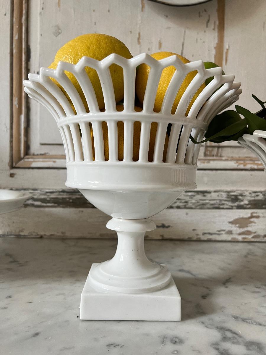 2 coupes à fruits porcelaine 1880