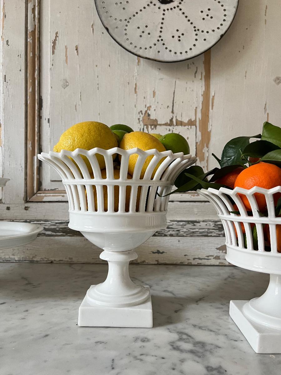 2 coupes à fruits porcelaine 1880