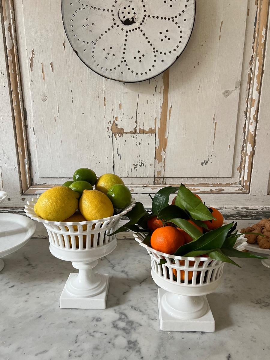 2 coupes à fruits porcelaine 1880