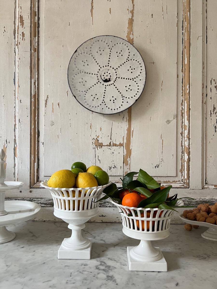 2 coupes à fruits porcelaine 1880