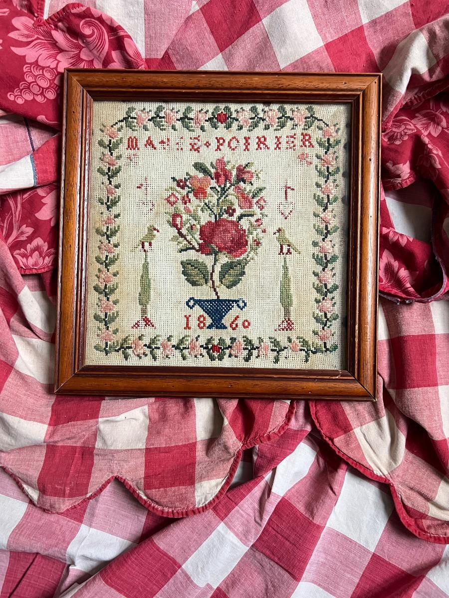 Ouvrage encadré XIXème point de croix