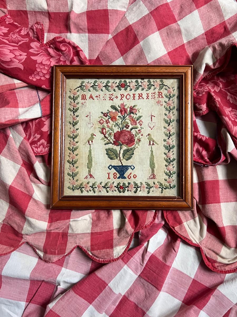 Ouvrage encadré XIXème point de croix