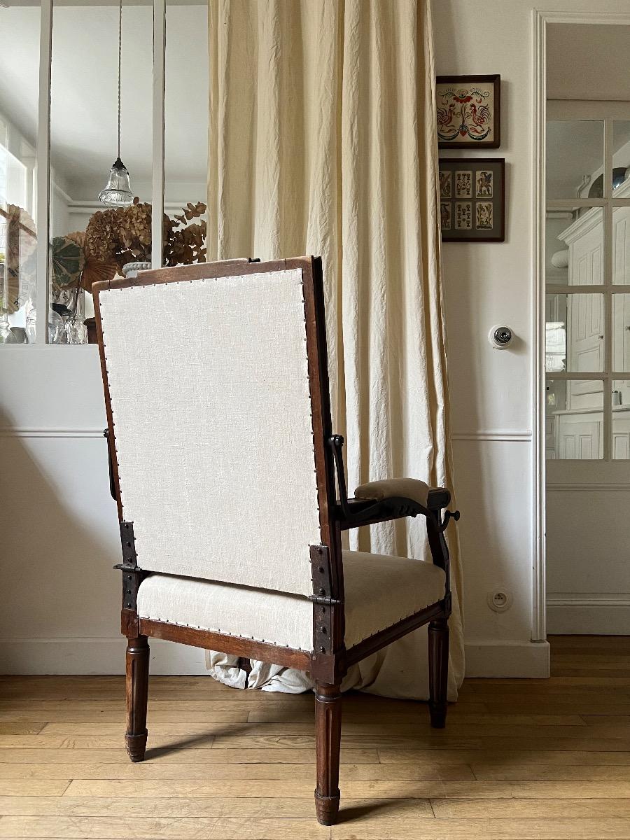 Fauteuil à crémaillère XVIIIème noyer