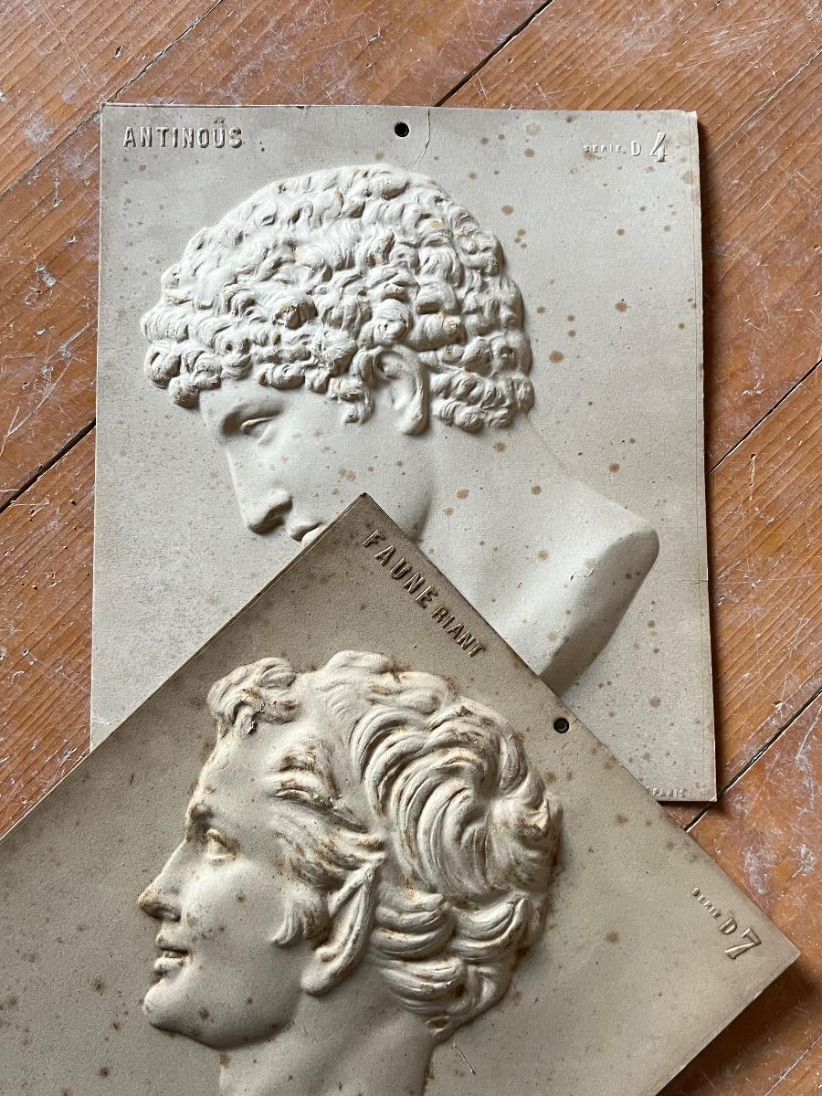 Suite de 12 profils à l’Antique XIXème