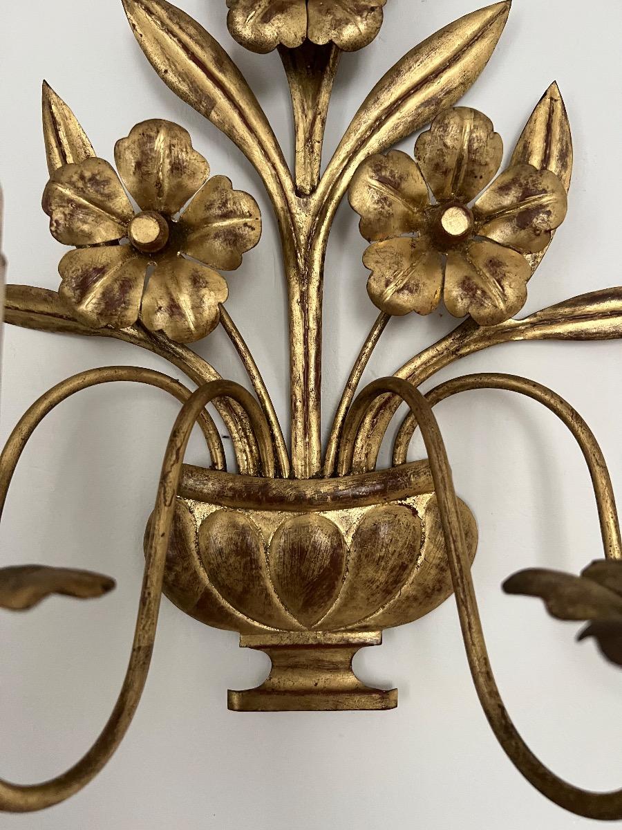 Paire de grandes appliques métal doré 1970