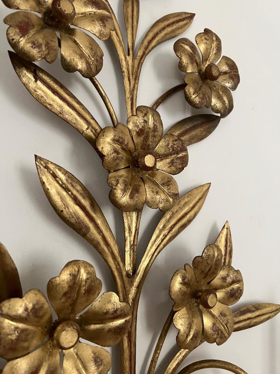 Paire de grandes appliques métal doré 1970