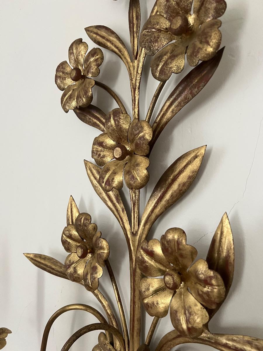 Paire de grandes appliques métal doré 1970