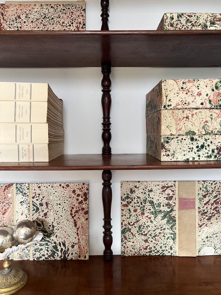 Large étagère noyer XIXème 