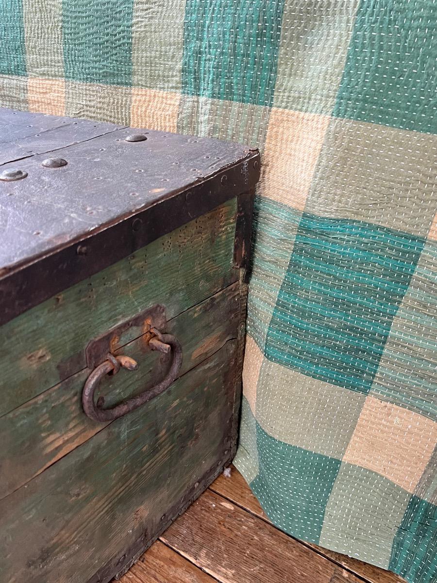 Coffre de voyage début XIXème