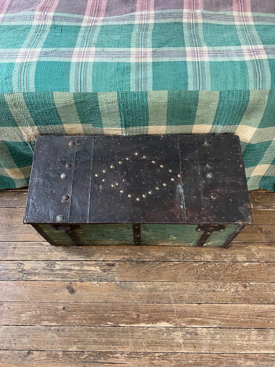 Coffre de voyage début XIXème