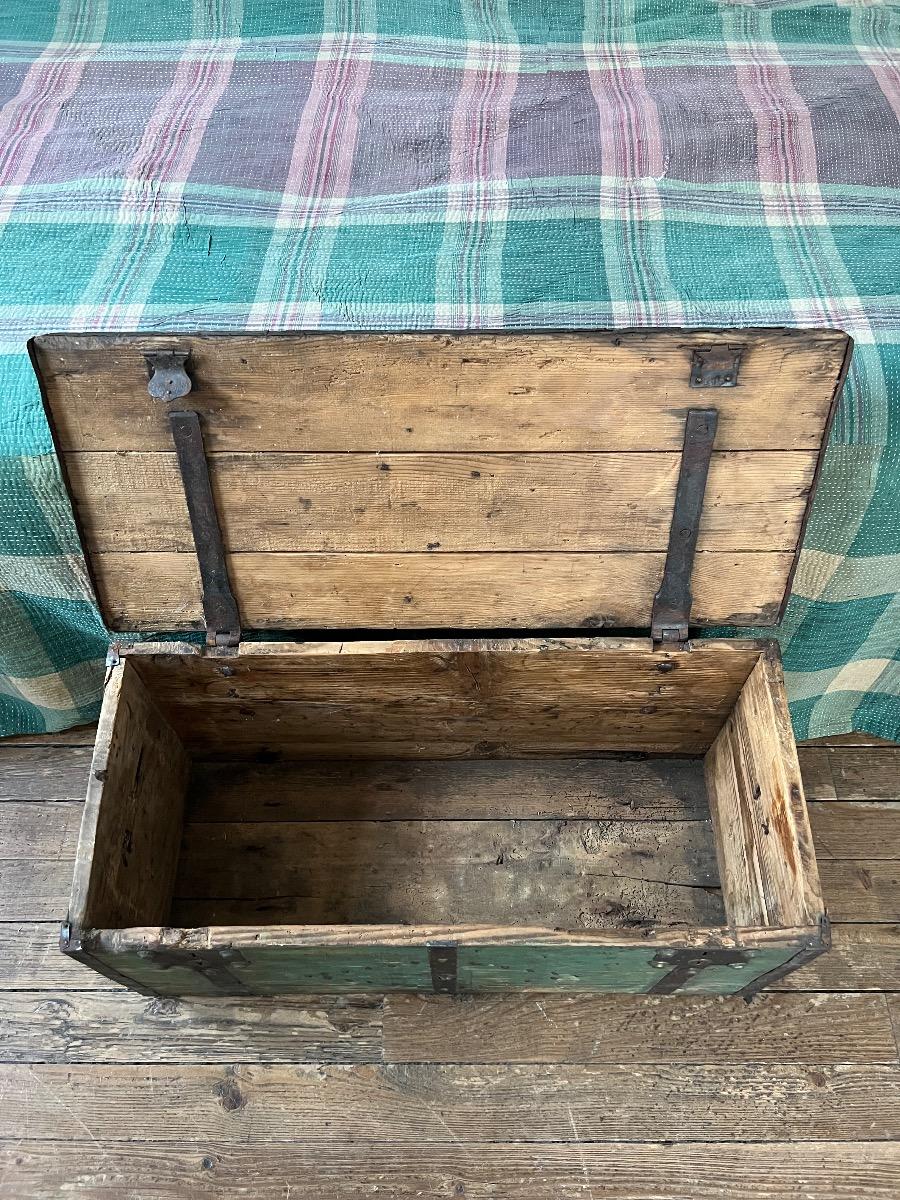 Coffre de voyage début XIXème