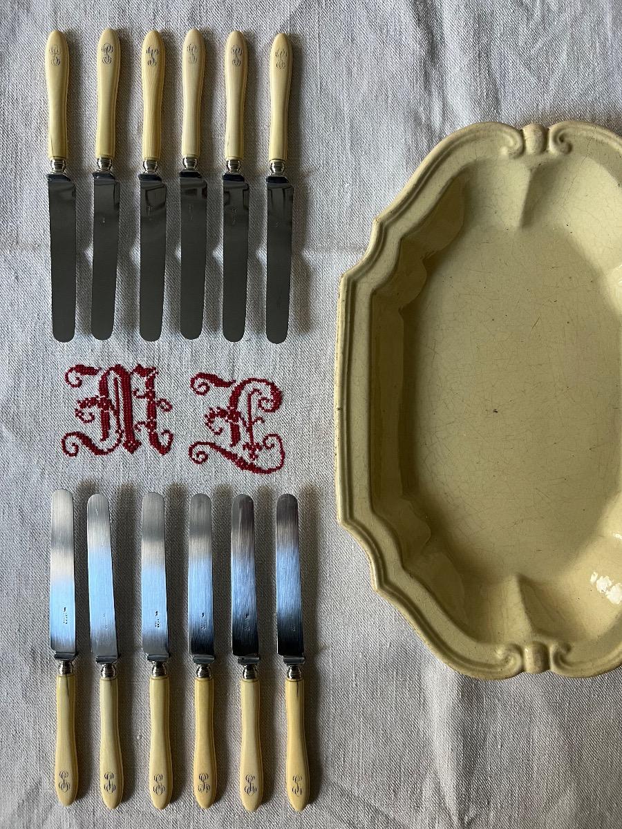 Service 12 couteaux dessert / fromage