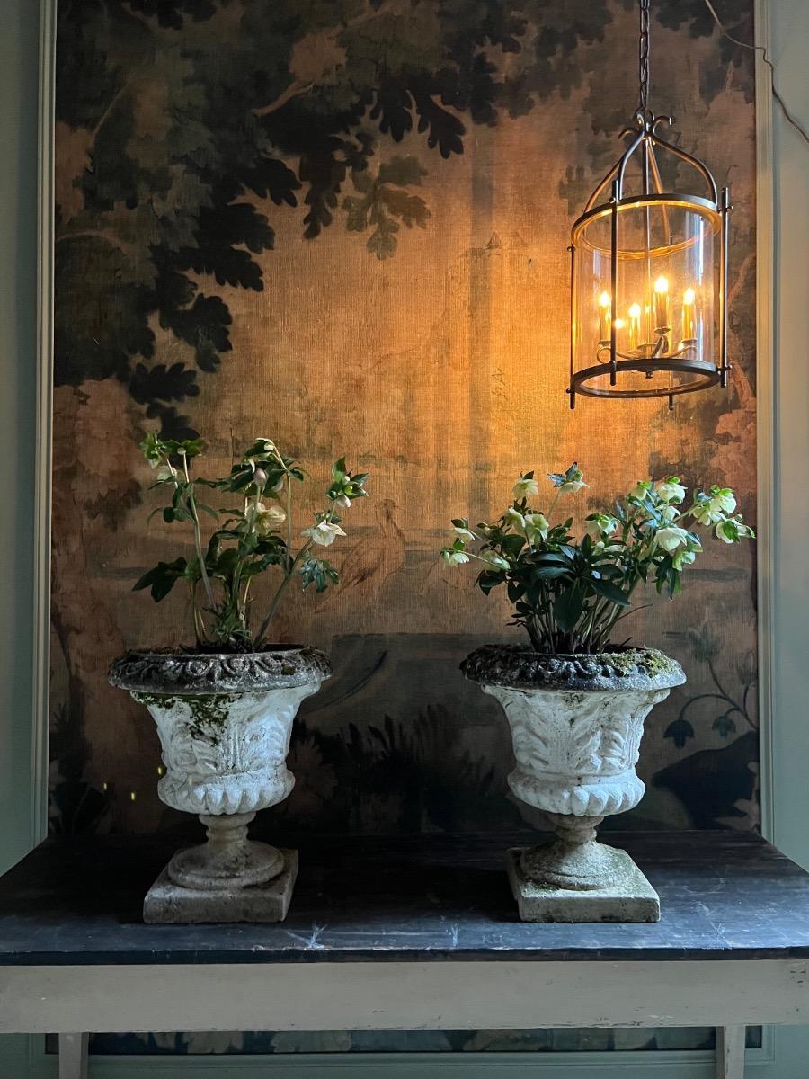 Paire de vases de jardin ciment 1940