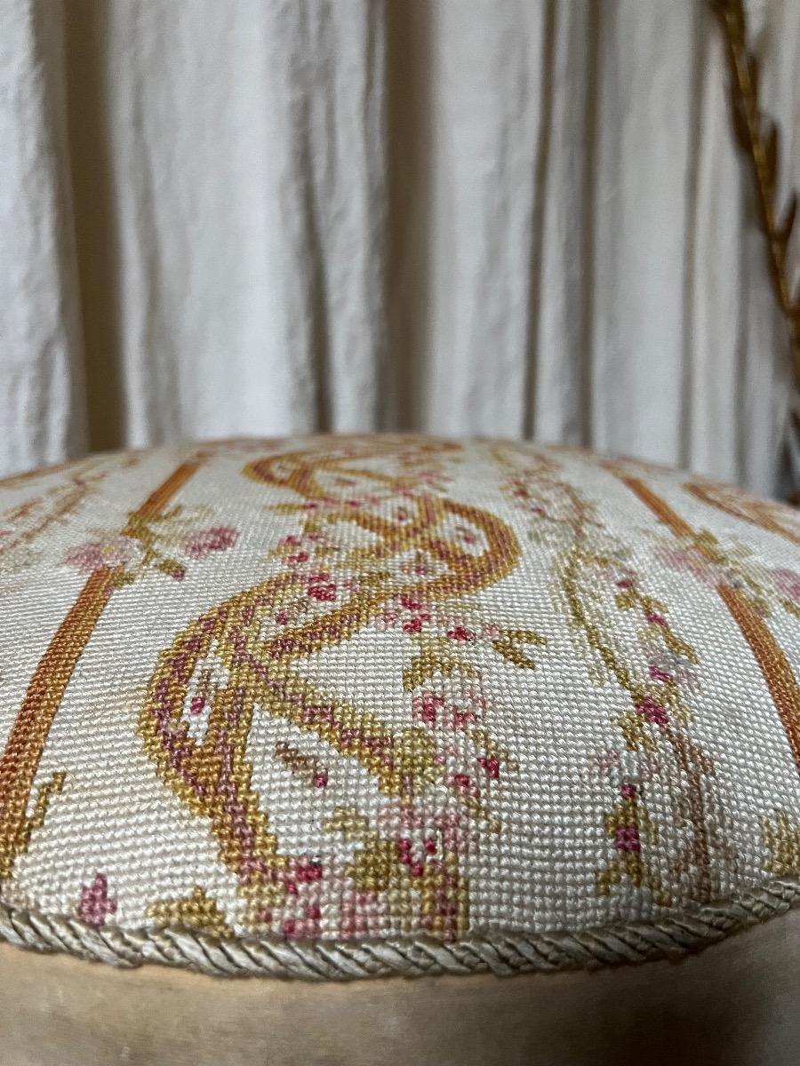 Tabouret de style Louis XV