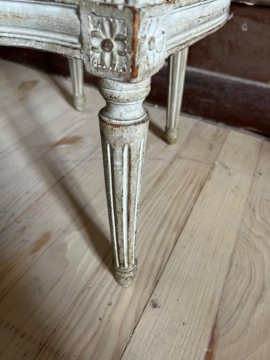 Paire de fauteuils de style LXVI