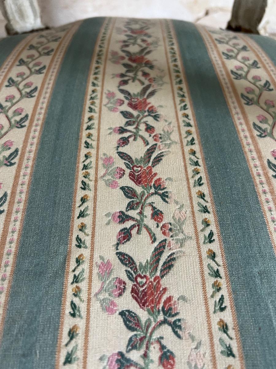 Paire de fauteuils de style LXVI