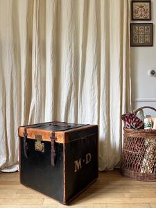 Malle chiffrée XIXème toile enduite, cuir, laiton