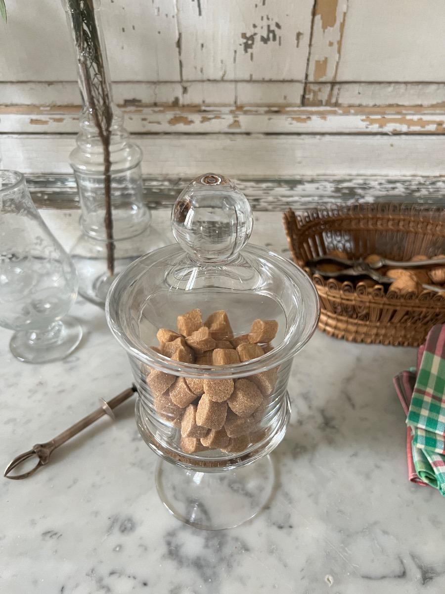 Drageoir pot couvert verre 1930