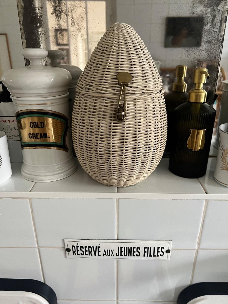 Boîte ovoïde rotin laiton 1950