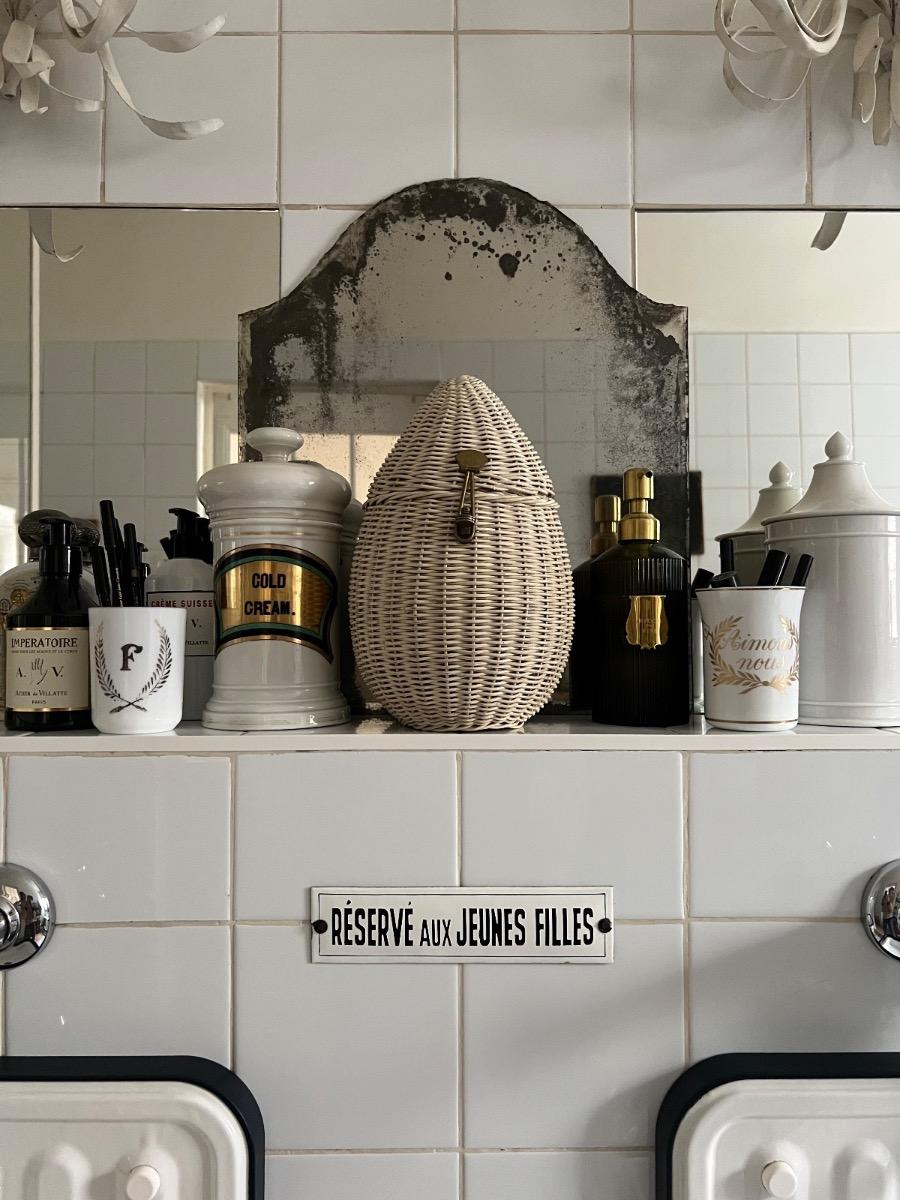 Boîte ovoïde rotin laiton 1950