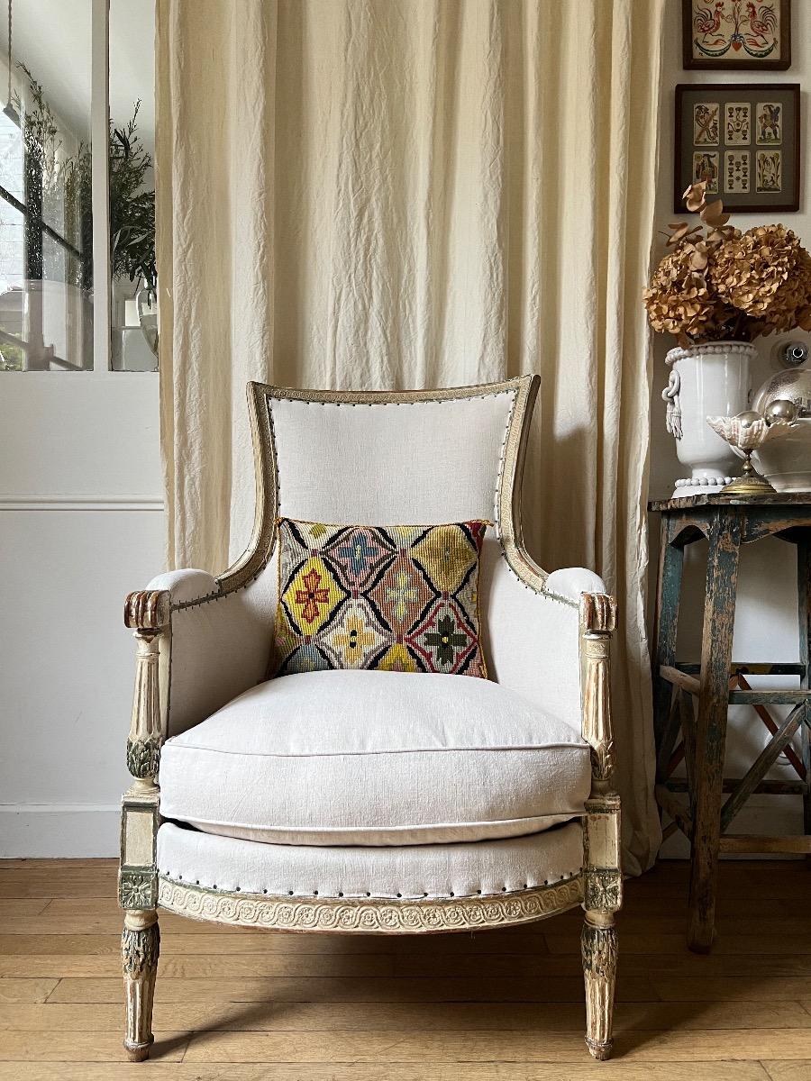 Bergère XVIIIème LXVI retapissée lin