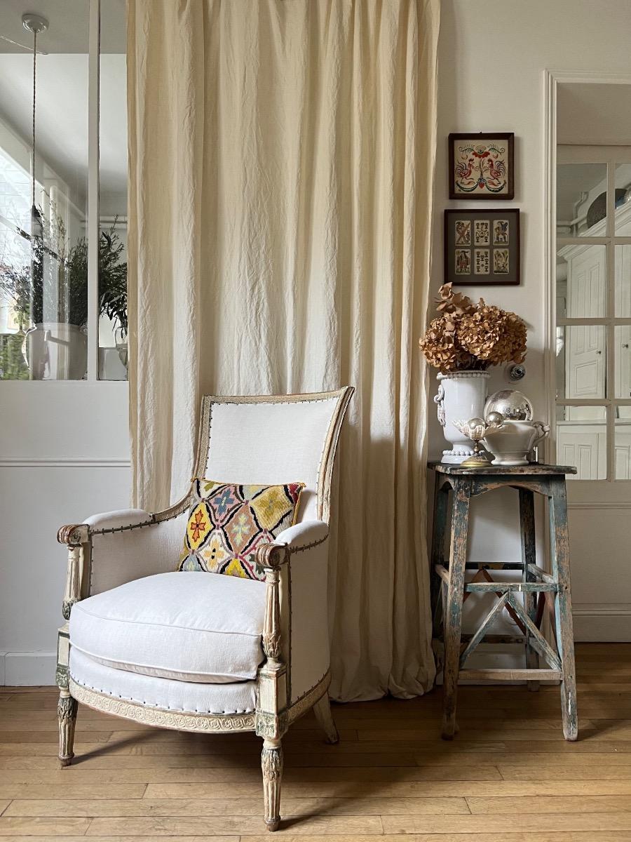 Bergère XVIIIème LXVI retapissée lin