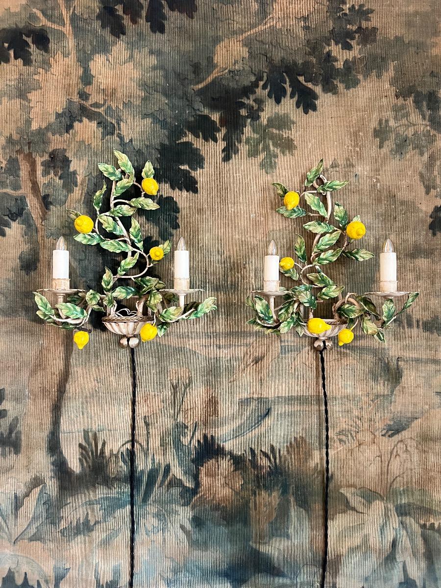 Paire d’appliques métal peint 1950