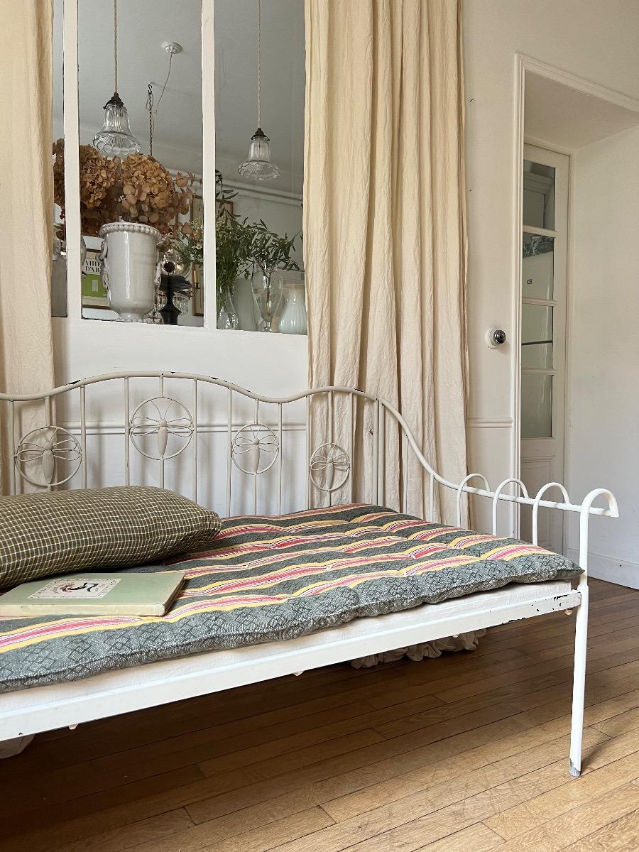 Canapé métal laqué 1970