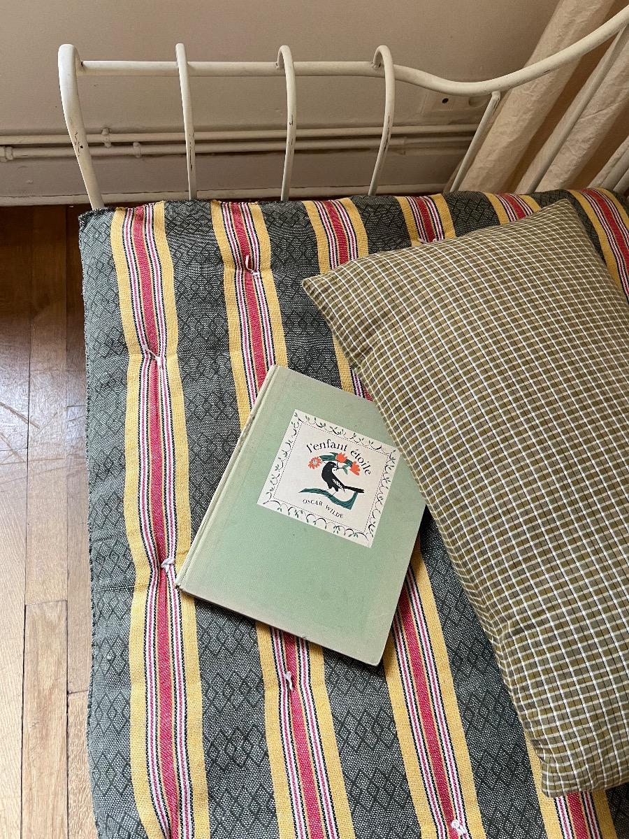 Canapé métal laqué 1970