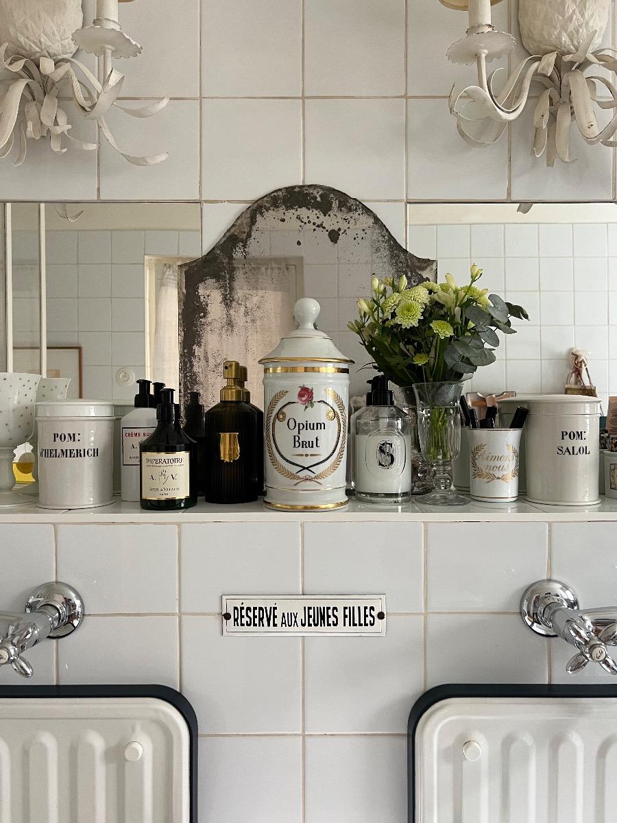 Pot d’apothicaire porcelaine 1940