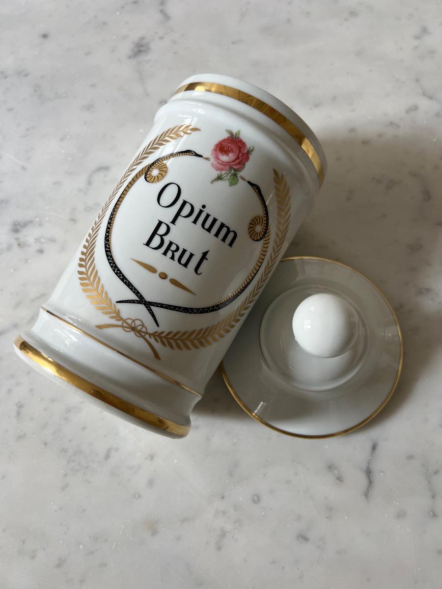 Pot d’apothicaire porcelaine 1940